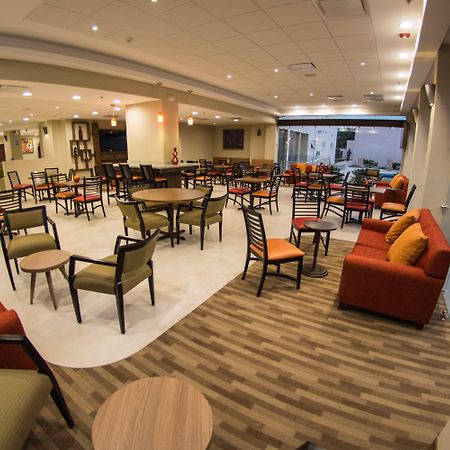 Holiday Inn Express Guadalajara Aeropuerto By Ihg Las Pintas Екстер'єр фото